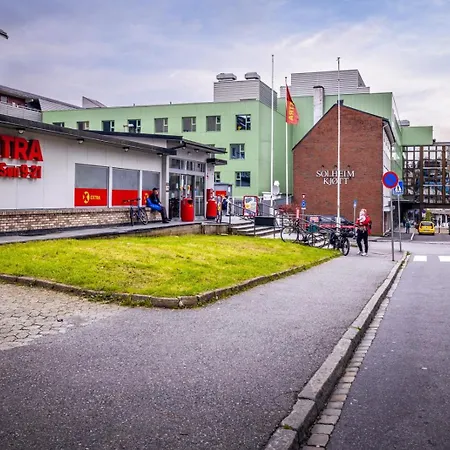 Pergola - Free Parking - 5 Min Walk To Facilities Lägenhet *
