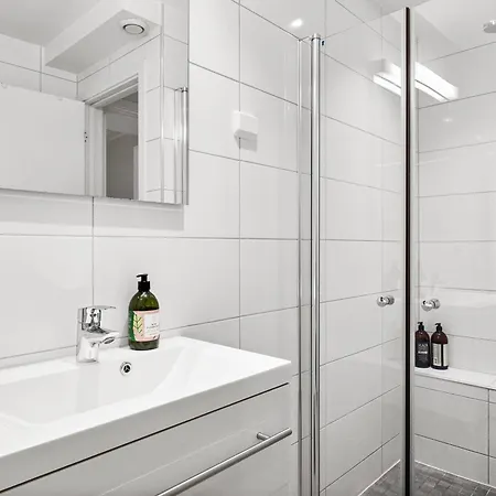 Pergola - Free Parking - 5 Min Walk To Facilities Apartament Bergen